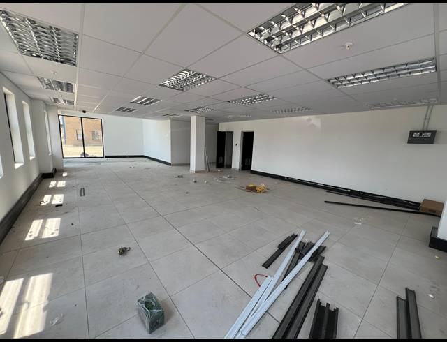 1,648M² WAREHOUSE FOR SALE IN MULDERSDRIFT